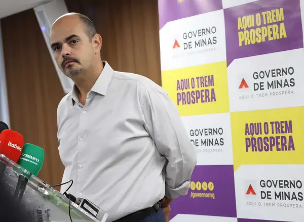 Governo de Minas sanciona projeto de lei sobre recomposição salarial de 5,4% para o funcionalismo público
