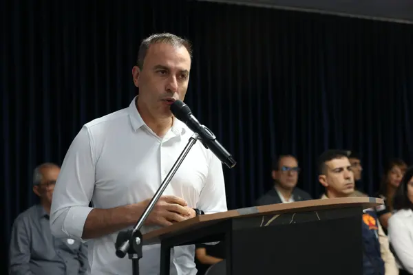 Governo de Minas transfere a capital para Ubá e anuncia pacote de investimentos para a infraestrutura da cidade
