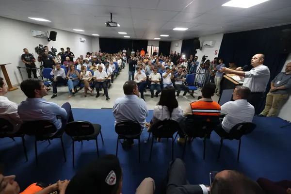 Governo de Minas transfere a capital para Ubá e anuncia pacote de investimentos para a infraestrutura da cidade