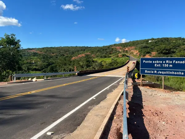 Obras concluídas no contorno de Minas Novas