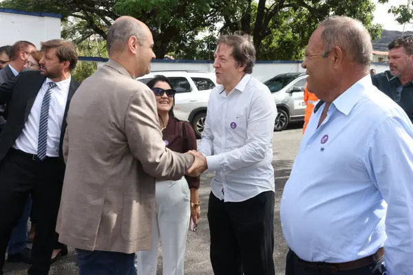 Governo de Minas transfere capital para Diamantina e anuncia investimento de R$ 41 milhões para climatizar todas as escolas da região