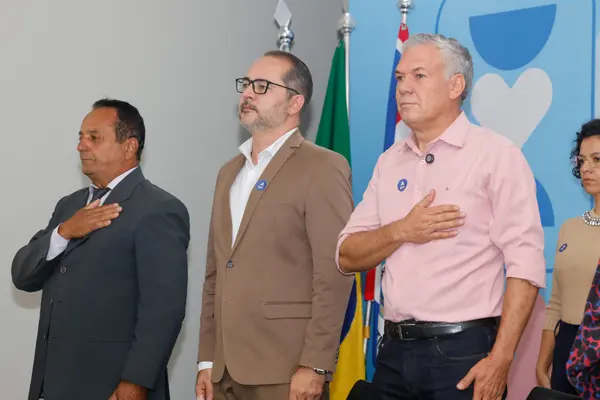 Governo de Minas transfere capital para Diamantina e anuncia investimento de R$ 41 milhões para climatizar todas as escolas da região