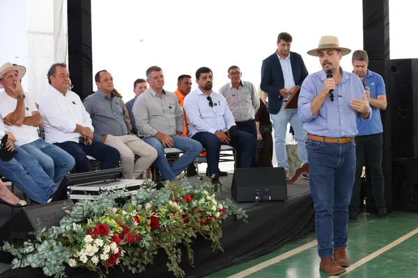 Governo de Minas participa da abertura da 9ª edição da Feragro em Capelinha