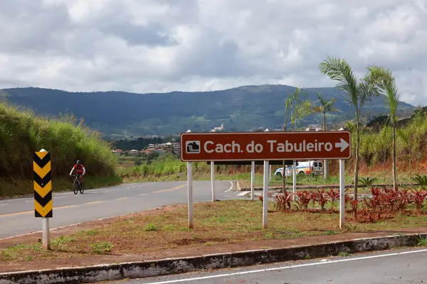 Governo de Minas vistoria conclusão de obras de recuperação da rodovia que liga Conceição do Mato Dentro a Congonhas do Norte