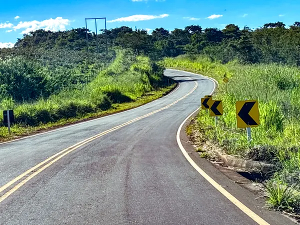 Governo de Minas vistoria conclusão de obras de recuperação da rodovia que liga Conceição do Mato Dentro a Congonhas do Norte