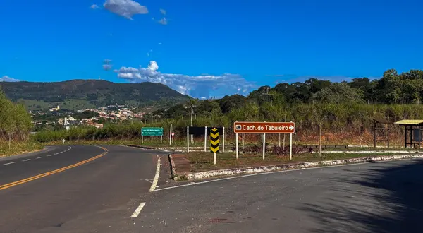 Governo de Minas vistoria conclusão de obras de recuperação da rodovia que liga Conceição do Mato Dentro a Congonhas do Norte