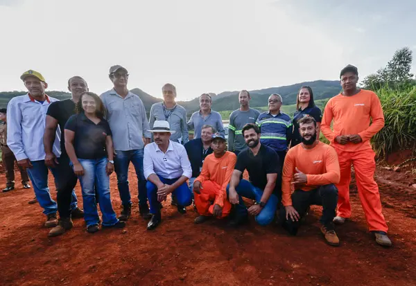 Governo de Minas vistoria obras de pavimentação da MGC-262, entre Caeté e Barão de Cocais