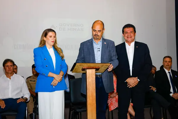 Governo de Minas transfere capital para Uberaba e assina acordo de cooperação para fortalecer projeto Farmácia Viva na cidade