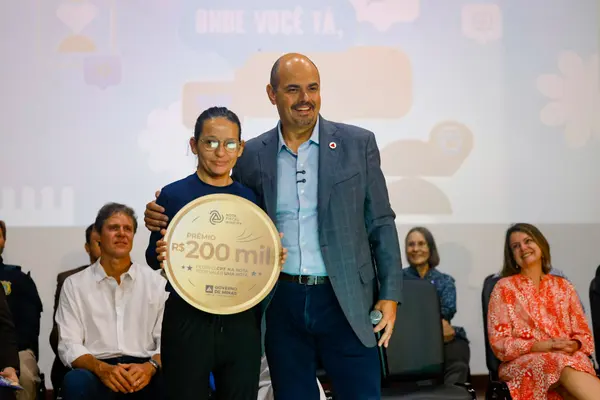 Governo de Minas transfere capital para Uberaba e assina acordo de cooperação para fortalecer projeto Farmácia Viva na cidade