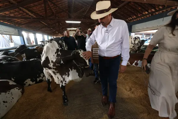 Governo de Minas participa da abertura da 91ª ExpoZebu, em Uberaba  