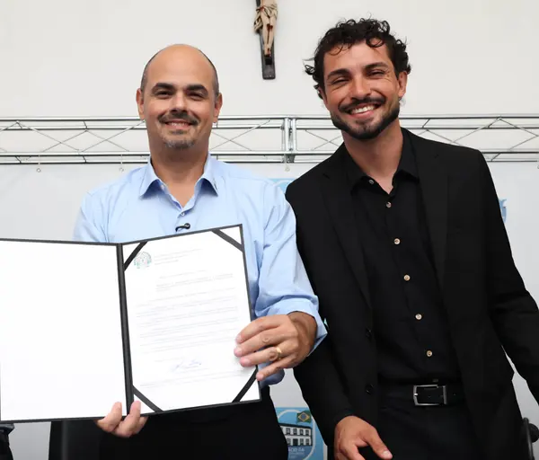 Governo de Minas transfere capital para Barbacena e anuncia novo Colégio Tiradentes na região