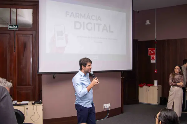 Governo de Minas lança Farmácia Digital para facilitar pedido de medicamentos especializados