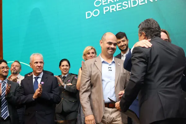 Governo de Minas participa da posse do novo presidente da Cemig