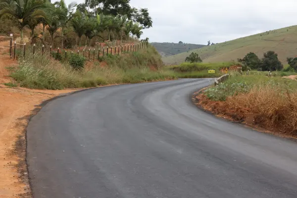 Governo de Minas vistoria obras de recuperação funcional da rodovia LMG-845, na Zona da Mata