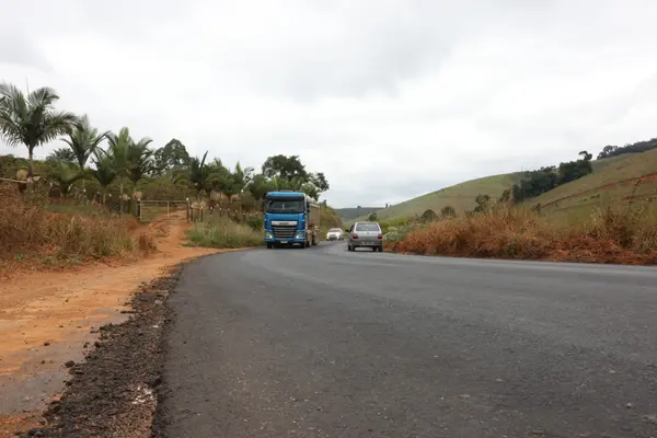 Governo de Minas vistoria obras de recuperação funcional da rodovia LMG-845, na Zona da Mata