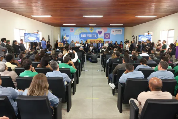 Governo de Minas transfere capital para Viçosa e anuncia início das tratativas para construção do hospital universitário com a UFV