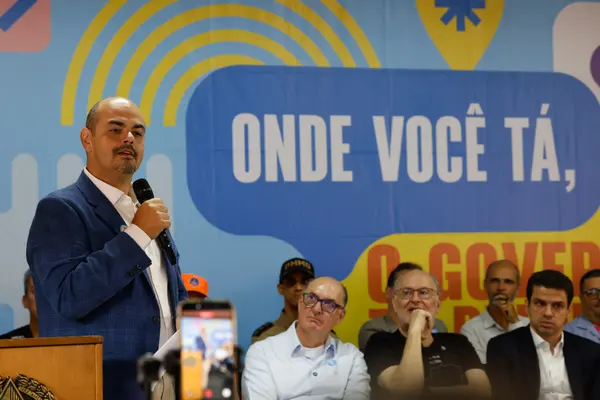 Governo de Minas transfere capital para Viçosa e anuncia início das tratativas para construção do hospital universitário com a UFV