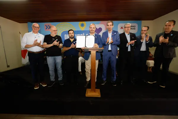 Governo de Minas transfere capital para Viçosa e anuncia início das tratativas para construção do hospital universitário com a UFV
