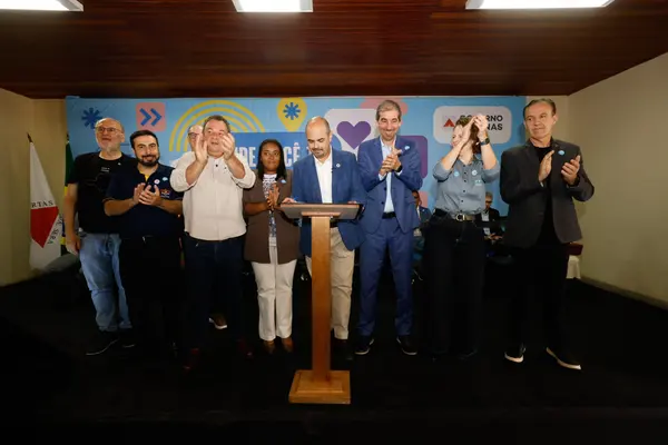 Governo de Minas transfere capital para Viçosa e anuncia início das tratativas para construção do hospital universitário com a UFV
