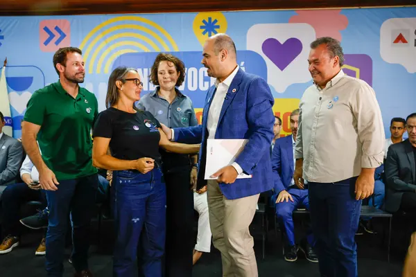 Governo de Minas transfere capital para Viçosa e anuncia início das tratativas para construção do hospital universitário com a UFV