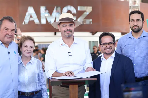 Governo de Minas lança política de desenvolvimento agrícola para a região Central e entrega títulos de regularização fundiária em Curvelo
