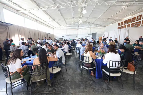 Governo de Minas lança política de desenvolvimento agrícola para a região Central e entrega títulos de regularização fundiária em Curvelo