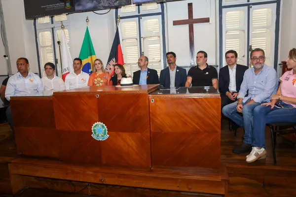 Governo de Minas transfere capital para Teófilo Otoni e anuncia investimentos para a Polícia Civil da região