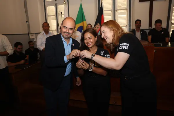 Governo de Minas transfere capital para Teófilo Otoni e anuncia investimentos para a Polícia Civil da região