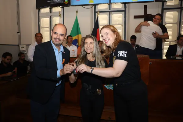 Governo de Minas transfere capital para Teófilo Otoni e anuncia investimentos para a Polícia Civil da região