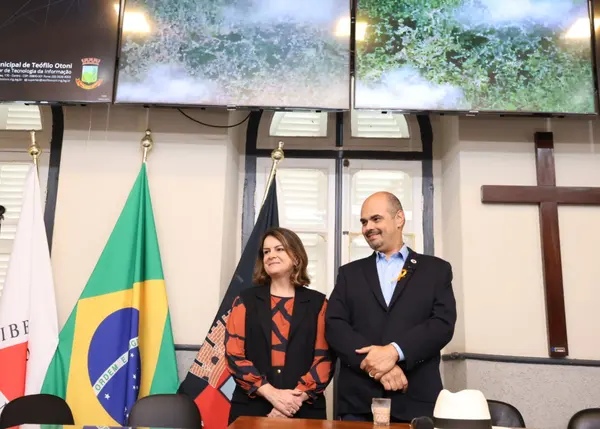Governo de Minas transfere capital para Teófilo Otoni e anuncia investimentos para a Polícia Civil da região