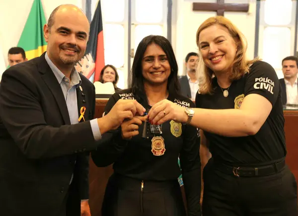 Governo de Minas transfere capital para Teófilo Otoni e anuncia investimentos para a Polícia Civil da região