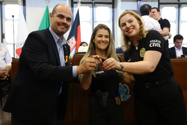 Governo de Minas transfere capital para Teófilo Otoni e anuncia investimentos para a Polícia Civil da região