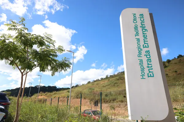 Governo de Minas acompanha início dos atendimentos no Hospital Regional de Teófilo Otoni, maior complexo hospitalar do interior do estado