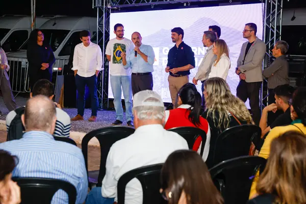 Governo de Minas vistoria obras de Unidade Básica de Saúde em Carmo do Rio Claro