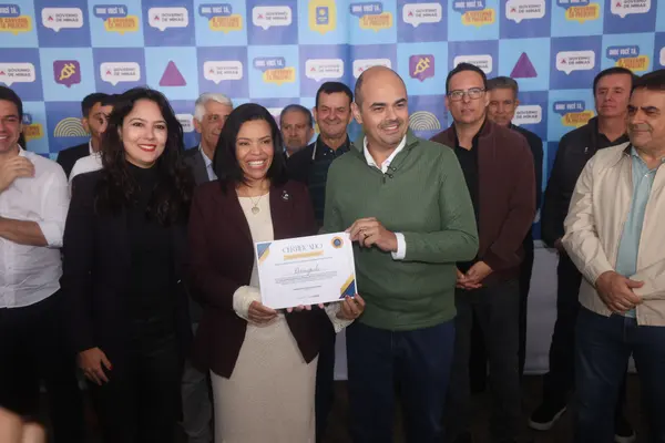 Governo de Minas transfere capital para Divinópolis, primeira cidade a alcançar nível máximo em Liberdade Econômica
