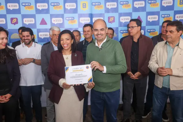 Governo de Minas transfere capital para Divinópolis, primeira cidade a alcançar nível máximo em Liberdade Econômica