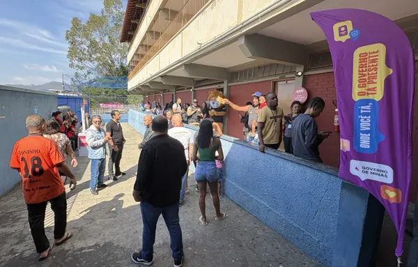Comunidades recebem primeiras edições da Praça de Serviços do Governo Presente em Belo Horizonte