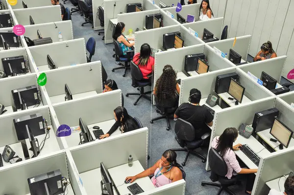 Ampliação dos canais de atendimento faz parte da modernização dos serviços ambientais