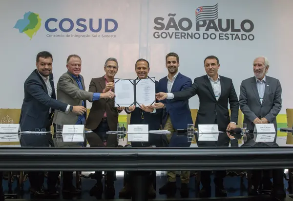 A carta assinada pelos governadores traz os compromissos e os objetivos do Cosud