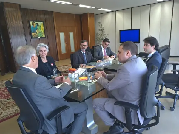 Governo discute, em Brasília, projetos de apoio a agricultores