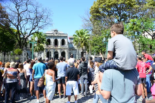 População pode acompanhar a solenidade da entrada do Palácio da Liberdade