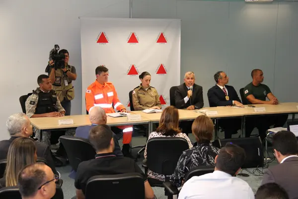 Coletiva foi realizada, nesta terça-feira (12/11), na Cidade Administrativa, em Belo Horizonte