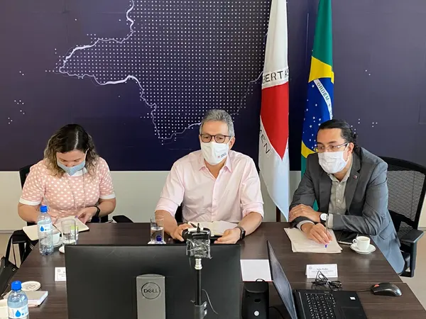 Em reunião com Zema, ministro da Saúde anuncia envio de 103 milhões de doses para todo o país até abril