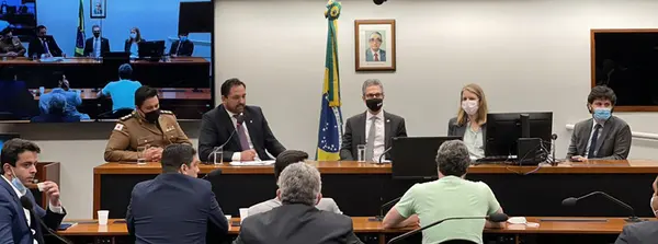 Em Brasília, governador se reúne com a bancada mineira e apresenta Portfólio de Projetos 2022