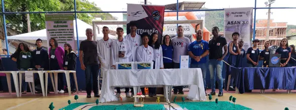 Estudantes criam projetos de tecnologia e inovação na 1ª Feira de Robótica realizada pela regional de ensino de Manhuaçu