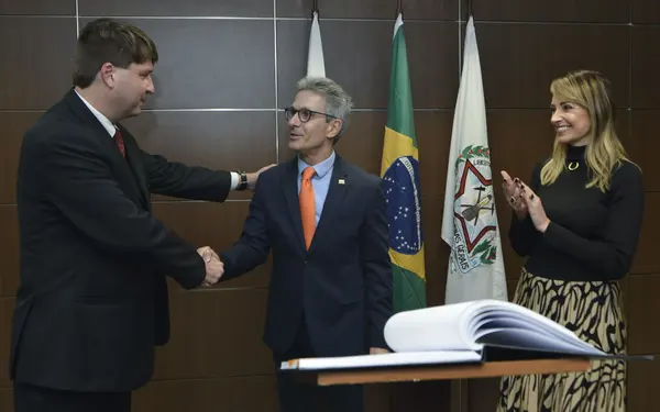 Governo de Minas cria painel de oportunidades para aproximar jovens do mercado de trabalho
