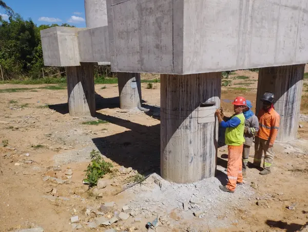 Governo de Minas prepara editais para retomada de ponte sobre o Rio São Francisco e pavimentação da MG-402, no Norte do estado