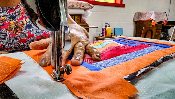  Ações do Governo de Minas impulsionam o artesanato rural e transformam a vida de moradores da comunidade de Maciel, em Ouro Preto