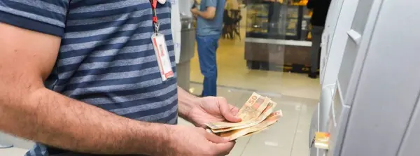Governo de Minas paga 13º salário dos servidores no dia 18/12