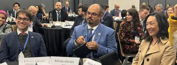 Governo de Minas apresenta, na França, avanços na indústria do aço e concreto para uma economia sustentável